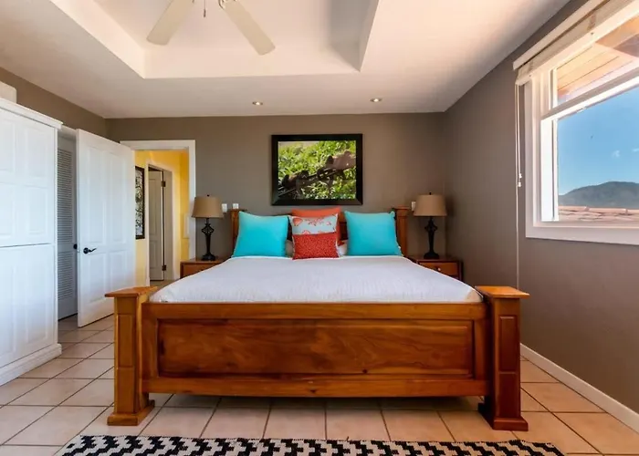 Сasa de vacaciones Stunning With Brand-new And Oceanview Terrace With Private Swimming Pool & Hot Tub