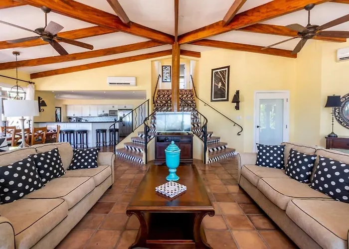 Сasa de vacaciones Stunning With Brand-new And Oceanview Terrace With Private Swimming Pool & Hot Tub *