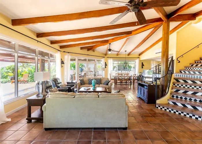 Stunning With Brand-new And Oceanview Terrace With Private Swimming Pool & Hot Tub Сasa de vacaciones Playa Flamingo